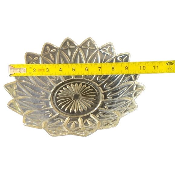 Vintage Federal Large Glass Petal Serving Platter Bowl- Classic Elegance for You - Picture 5 of 11